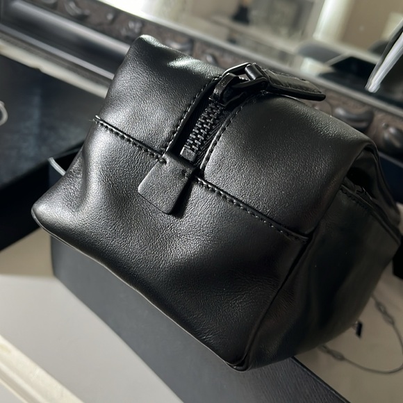 Authentic Prada, Milano, black bag in soft calf leather. New never used. FIRM - Picture 6 of 11
